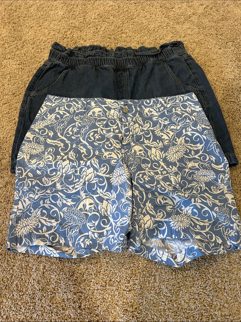2 Pair Lane Bryant Shorts-Light Blue With Flowers and Denim Size 14